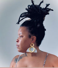 Load image into Gallery viewer, Sip &amp; Sassafras Earring making class
