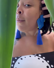 Load and play video in Gallery viewer, SHURI royal blue
